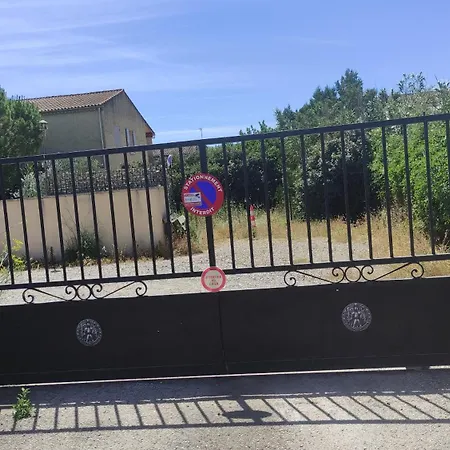 Au Petit Luberon Apartment Cheval-Blanc Exterior photo